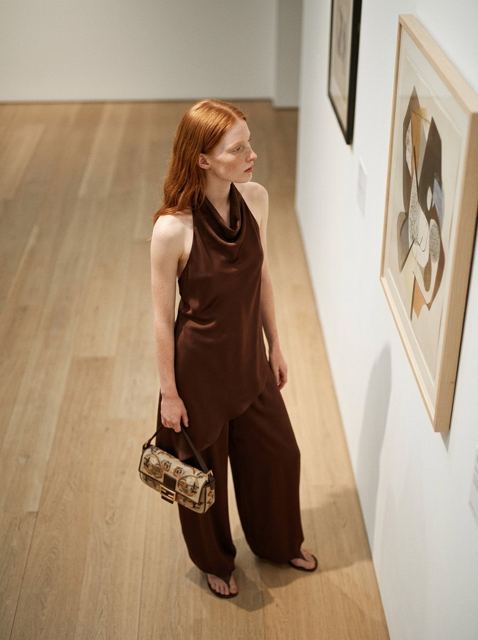 Esmeral · Art Gallery