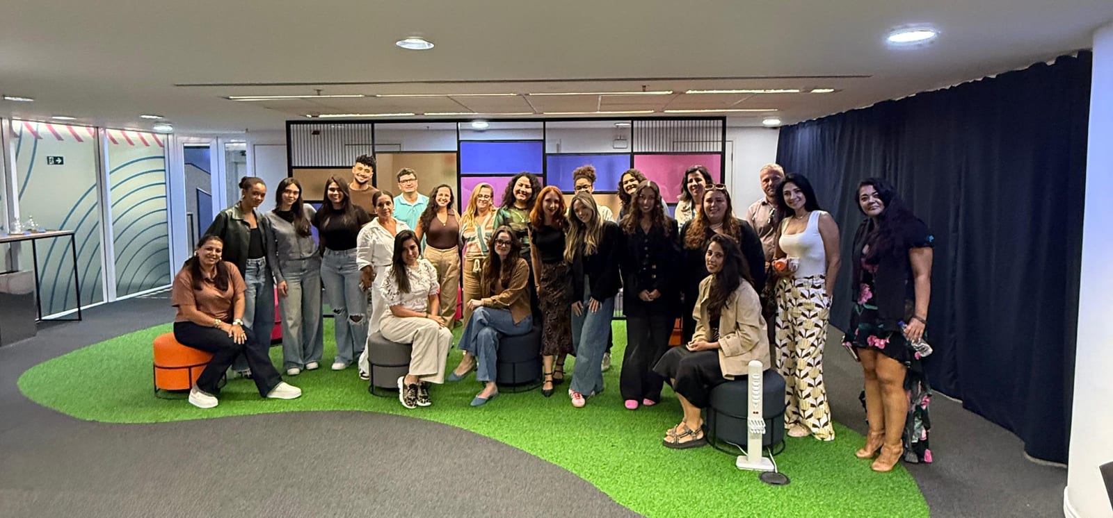 A turma do dia · empresários do Sindvest Nova Friburgo