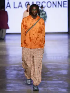 Look 7: anoraque, calça