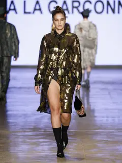 Look 18: vestido-camisa