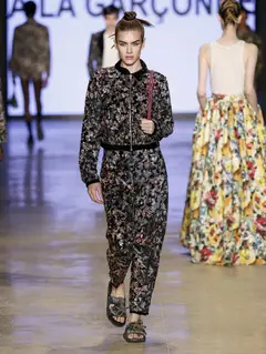 Look 49: jaqueta, calça