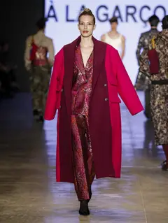 Look 56: casaco, terno