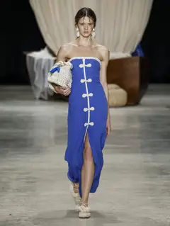 Look 7: vestido
