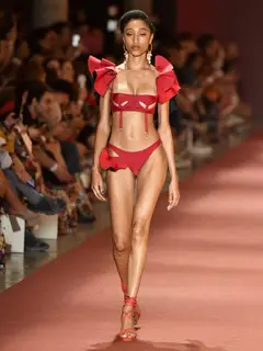 Look 15: biquíni