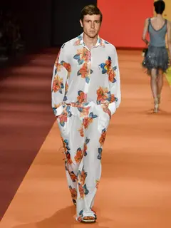 Look 31: camisa, calça