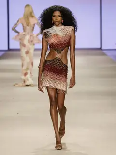 Look 23: vestido