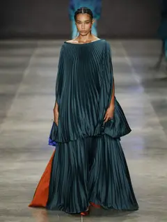 Look 25: vestido, saia