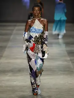 Look 32: macacão, luvas