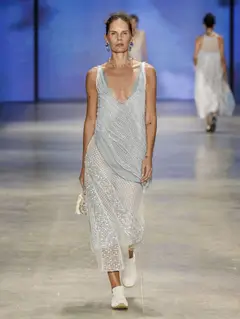 Look 6: vestido
