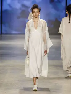 Look 12: vestido, casaco