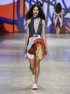 Look 22: top, saia curta