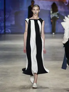 Look 28: vestido midi
