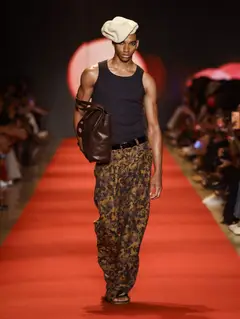 Look 15: regata, calça