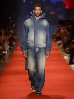 Look 20: moletom, calça
