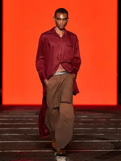 Look 13: camisa, calça