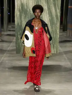 Look 21: vestido, jaqueta