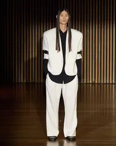 Look 4: blazer, calça, camisa