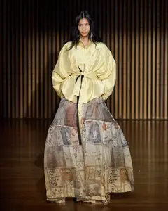 Look 10: blusa kimono, saia longa