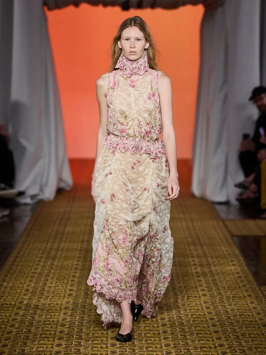 Look 2: vestido