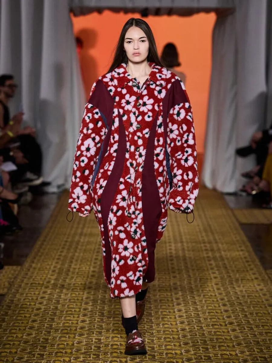 Look 19: casacão