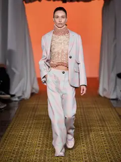 Look 7: blazer, calça, top