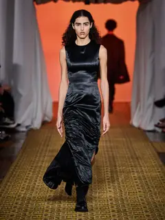Look 26: vestido longo