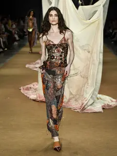 Look 8: top, saia longa