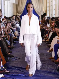 Look 11: blusa, calça