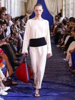 Look 12: blusa, calça