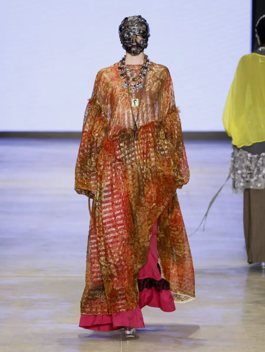 Look 4: vestido, saia