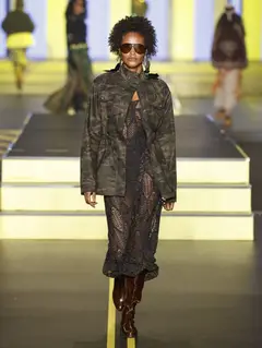 Look 11: jaqueta, vestido