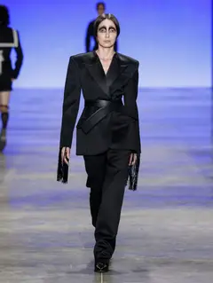 Look 7: blazer, calça