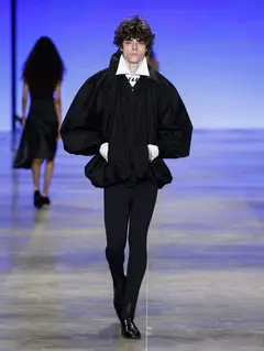 Look 16: jaqueta, legging