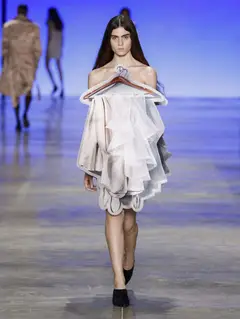 Look 23: vestido
