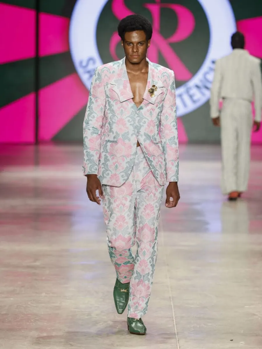 Look 36: blazer, calça