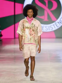 Look 6: camisa, bermuda
