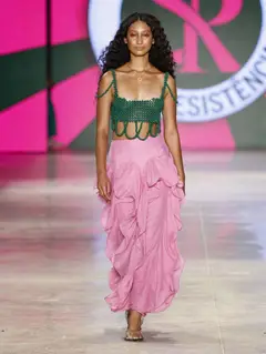 Look 9: top, saia