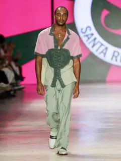 Look 12: camisa, calça