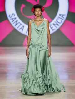 Look 15: vestido, blusa, saia