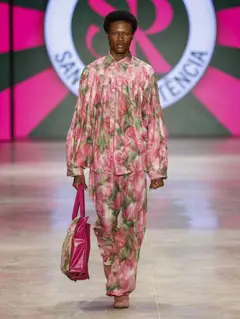 Look 39: camisa, calça