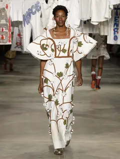 Look 30: vestido longo
